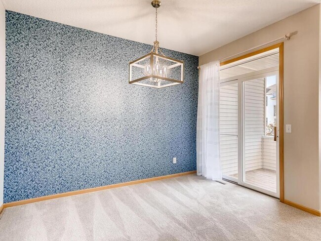 Foto del edificio - Rare Find! 2bd2ba2car garage townhome in Cottage Grove