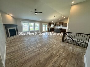 Building Photo - 679 Sterling Dr