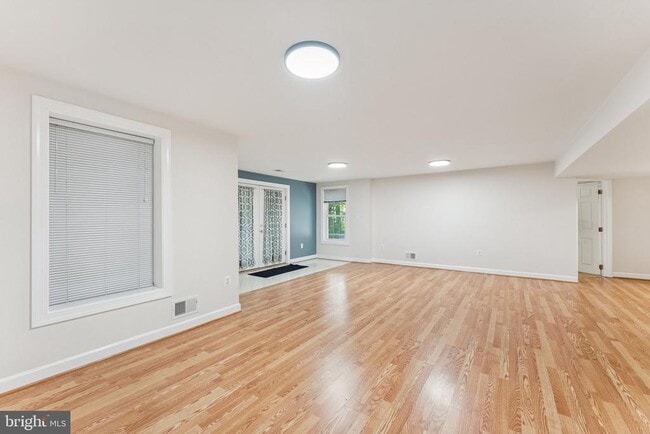 Foto del edificio - 12891 Crouch Dr
