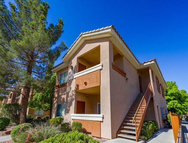 Foto del edificio - 2 Bed Condo Centrally Located