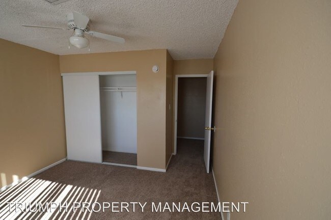 Foto del edificio - 1112 E Carey Ave