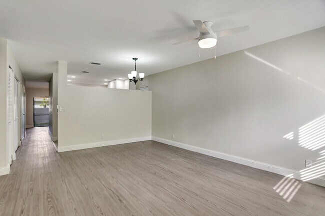 Building Photo - 9775 Riverside Dr