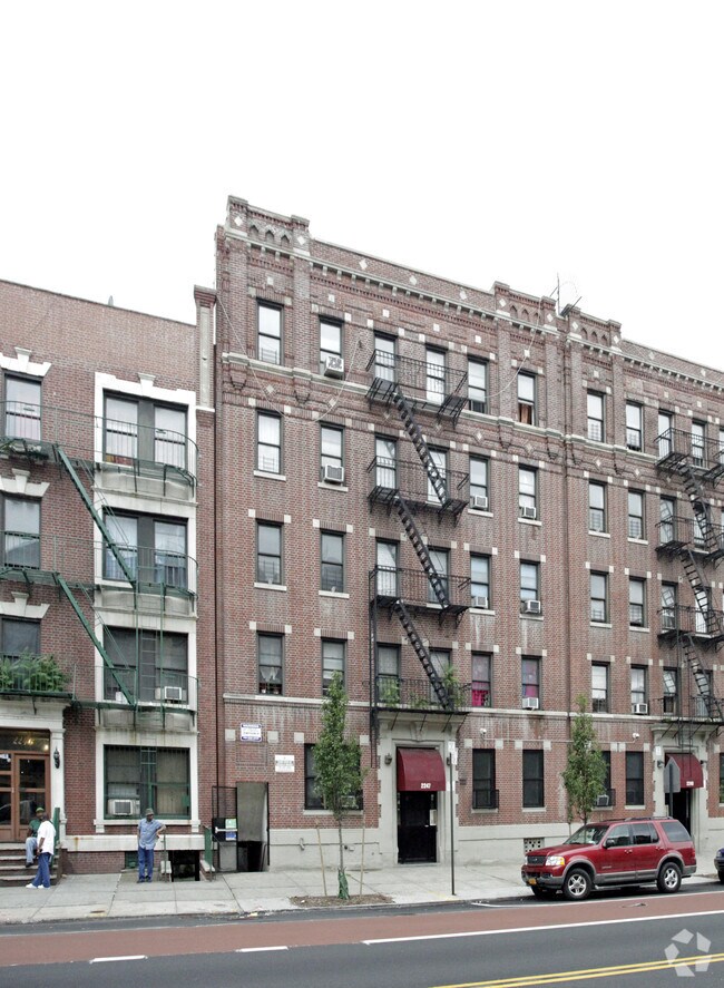 2247 ster Ave, Bronx, NY 10457 Apartments Bronx, NY