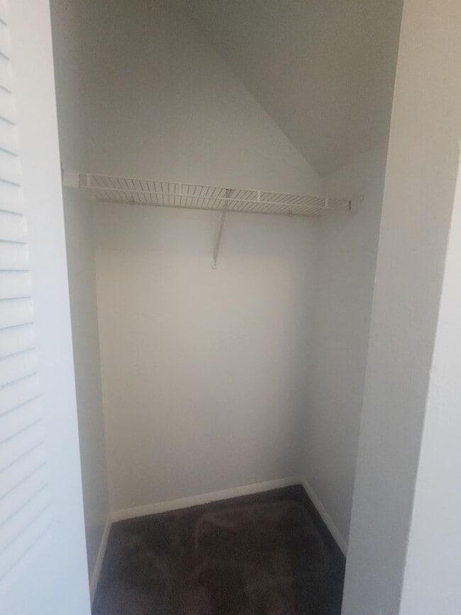 Foto del edificio - Spacious 2-bedroom Townhome