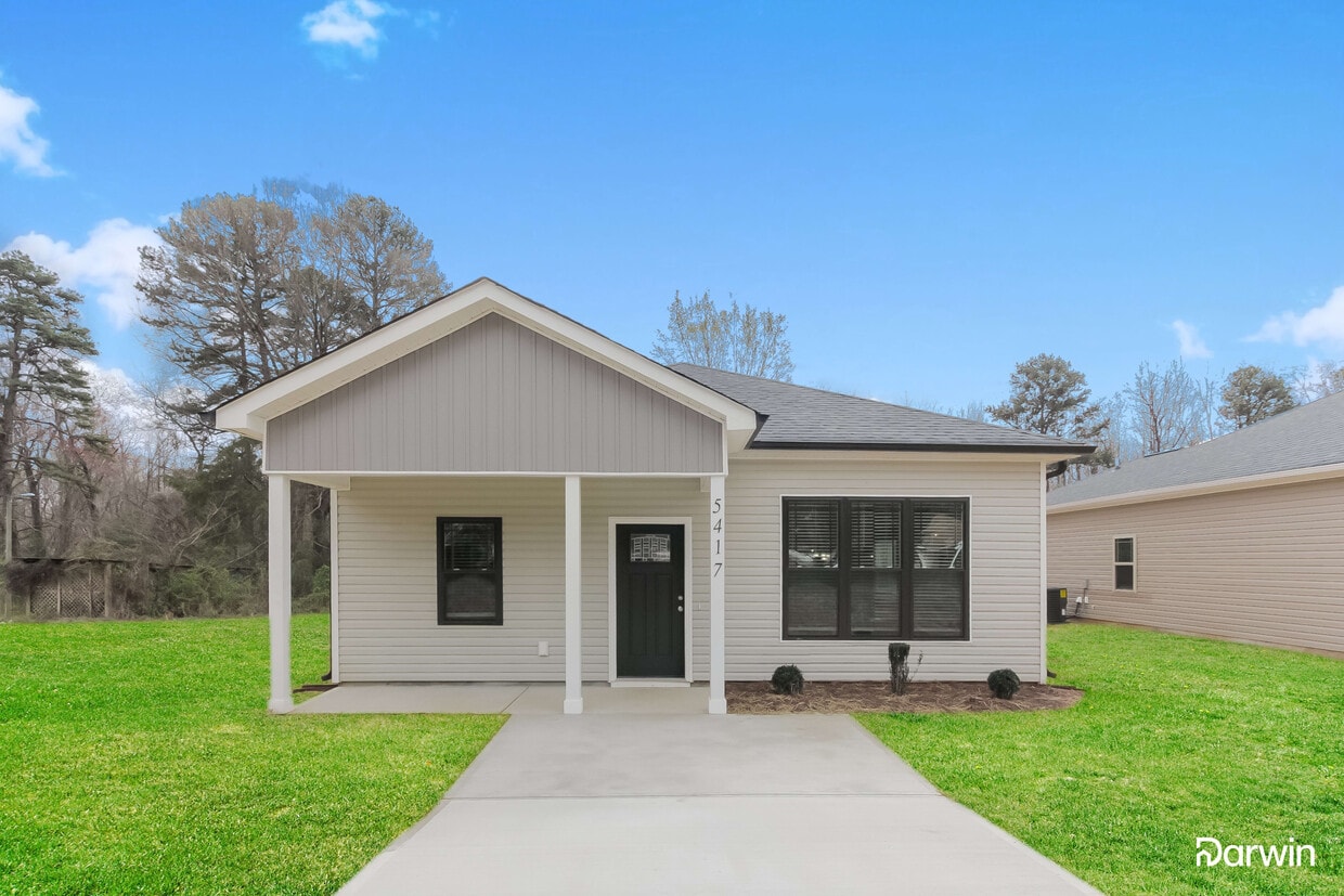 Primary Photo - 5417 Skycrest Drive, Charlotte, NC 28269
