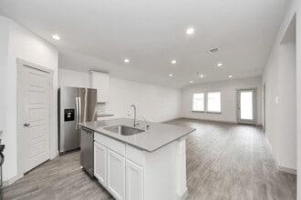 Building Photo - 7806 Cattleman Vly Dr