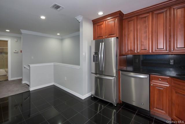 Building Photo - 18 Adams Way