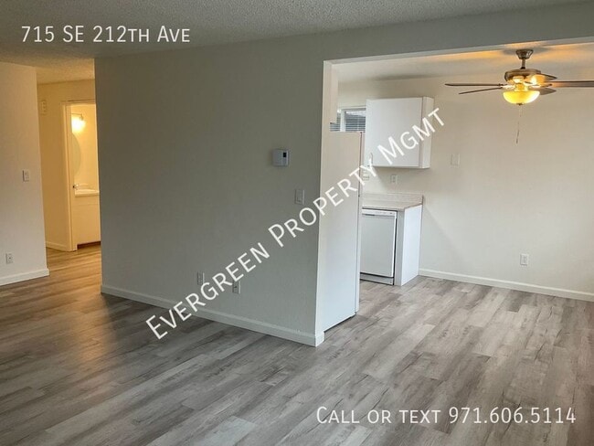Building Photo - Beautifully Renovated 2BD,1.5BA home, on t...