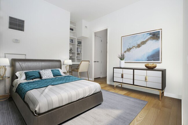 Foto del edificio - 2728 Thomson Ave