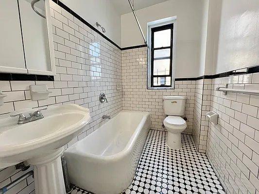 Foto del edificio - 1 bedroom in Bronx NY 10458