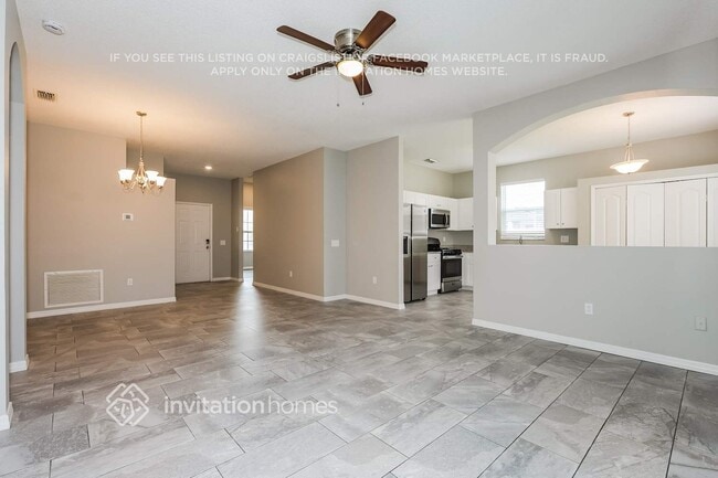 Building Photo - 1613 Open Field Loop