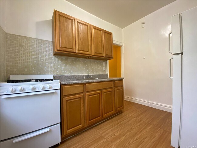 Building Photo - 34-30 28th St