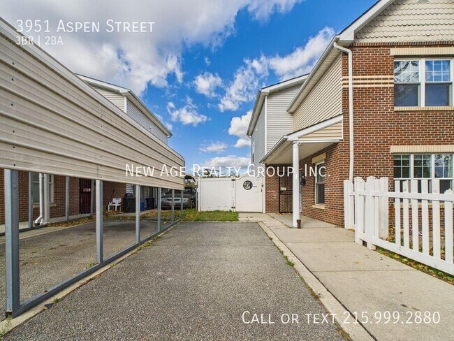 Building Photo - 3951 Aspen St