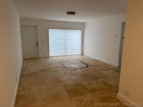 Building Photo - 3265 Coral Ridge Dr