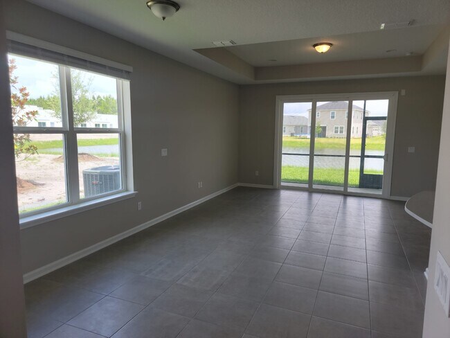Foto del edificio - 808 Cherry Elm Dr