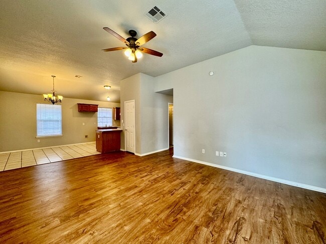 Photo - 633 NW 121st St House