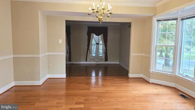 Foto del edificio - 10 Forest Brook Ct