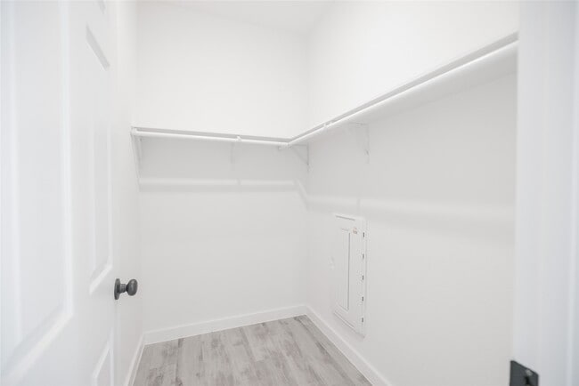 Building Photo - 2101 Reinke Rd