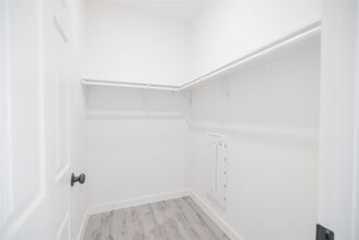 Building Photo - 2101 Reinke Rd