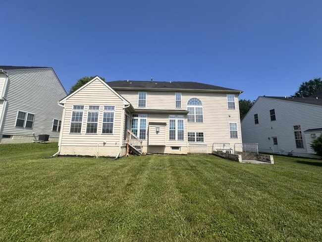 Building Photo - 132 Richwood Hall Rd
