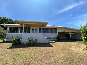 Building Photo - 55-574-574 Hawi Rd