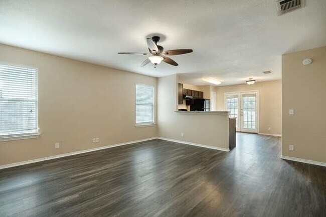 Building Photo - 244 LANGLEY None