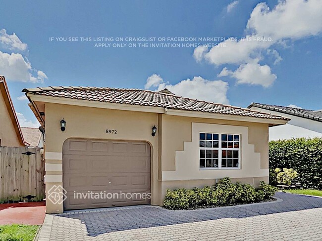 Foto del edificio - 8972 NW 148th St