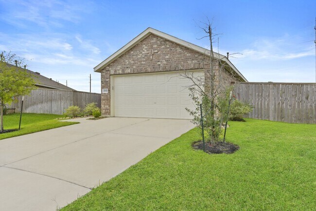 Foto del edificio - Charming Single-Story Home with No Carpet