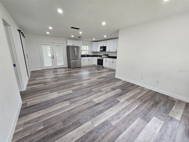 Building Photo - 4051 NW 19th Ave
