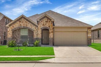 Building Photo - 8425 Honeylocust St