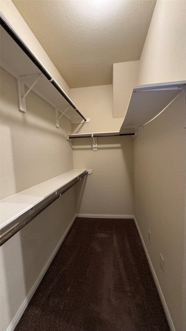 Building Photo - 9611 Tipton Sands Dr