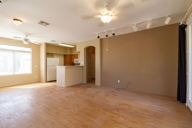 Building Photo - Live in Style and Convenience - 2BR/2BA wi...
