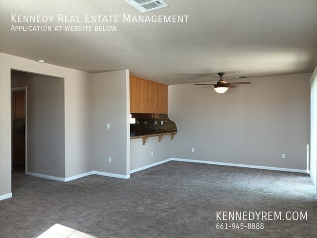 Foto del edificio - 461 West Avenue K-