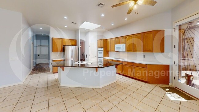 Building Photo - 151 Silverstone Pl