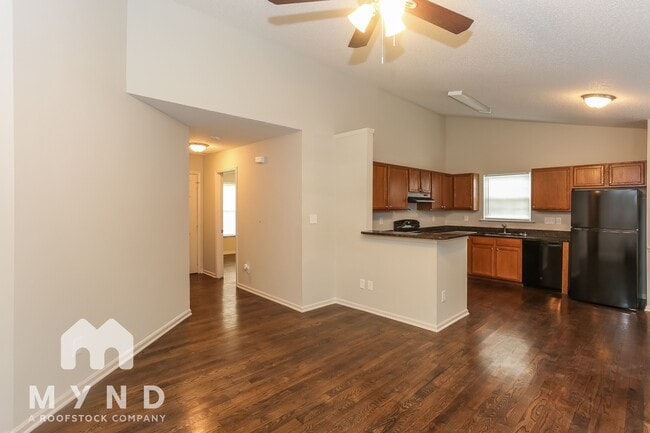 Building Photo - 4014 Old Glory Dr