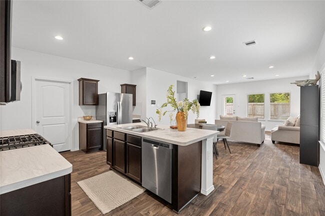 Building Photo - 22306 Forest Gorge Ln