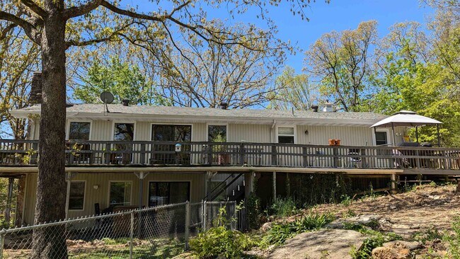 Building Photo - 1012 Fairwater Cir