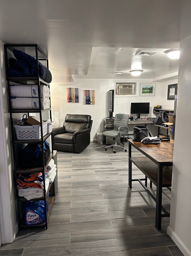 Foto del edificio - 80-40 169th St