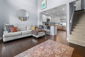 Building Photo - 909 S Ponce De Leon Blvd