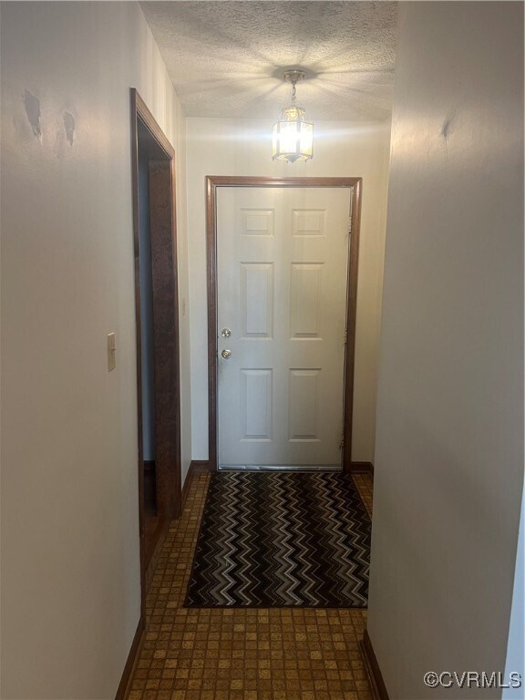 Building Photo - 3021 Sand Hills Dr