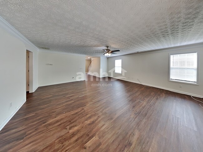 Foto del edificio - 104 Arbor Creek Way