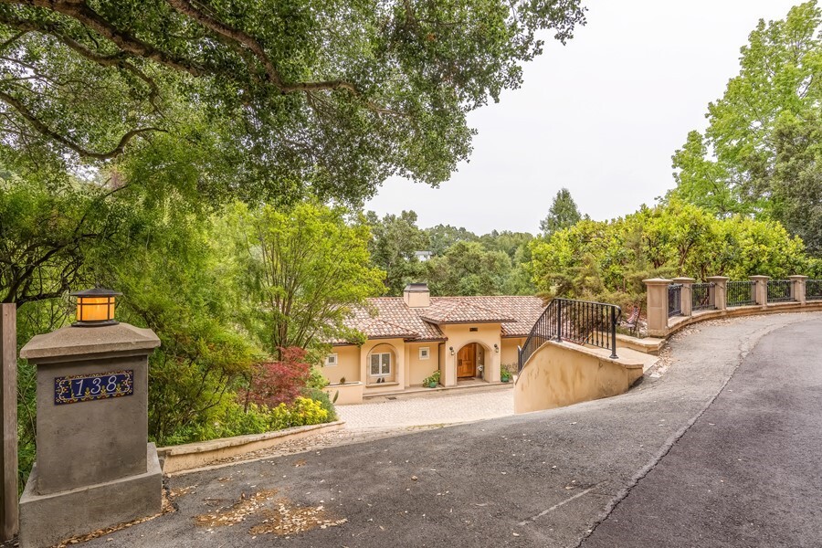 Primary Photo - Orinda