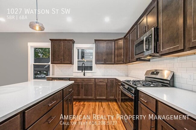 Foto del edificio - 1027 Watson St SW