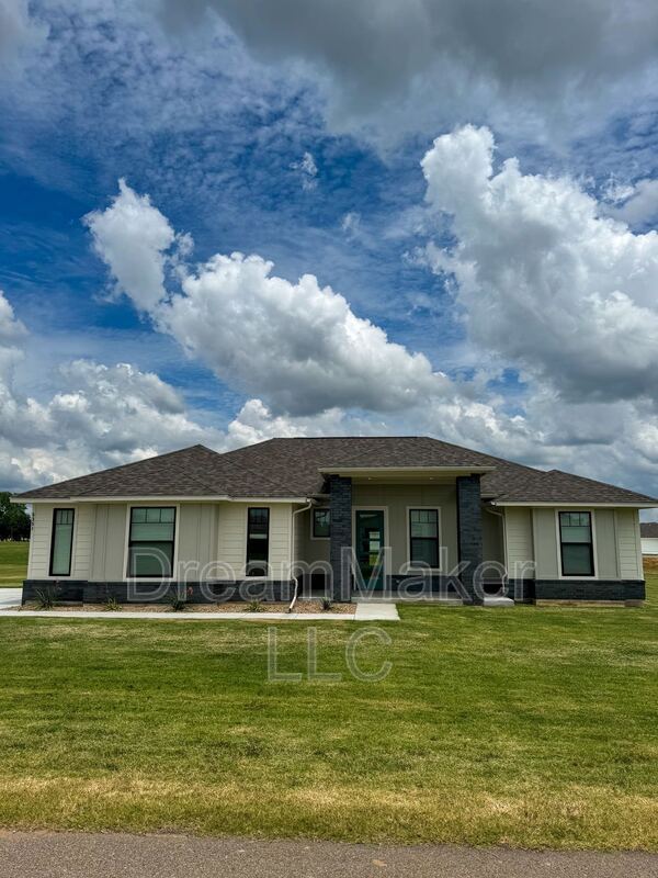 5351 Lily Ln, Goldsby, OK 73093 House Rental in Goldsby, OK