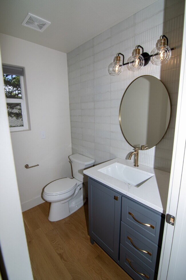 Building Photo - 2 Bedroom, 2.5 Bath Townhome for rent in Silverthorne, CO!