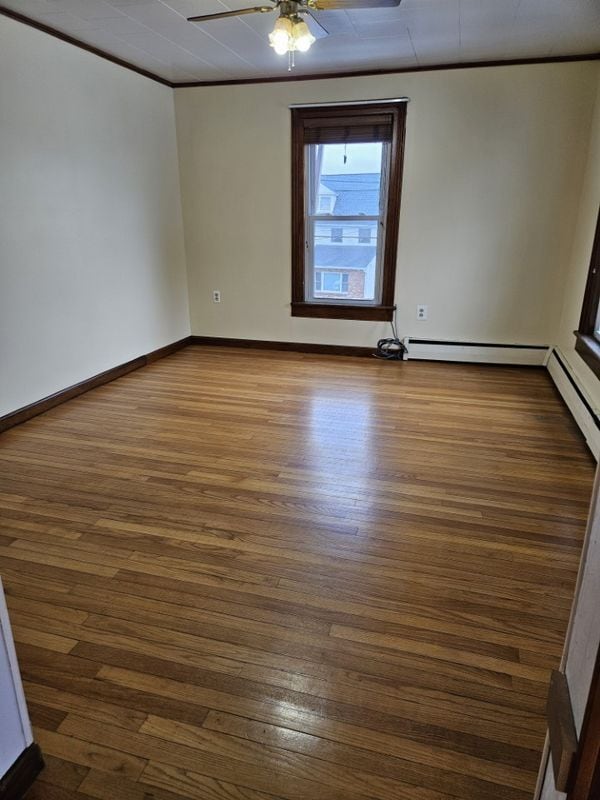 Foto del edificio - 44-46 Hoyt Street, unit 2