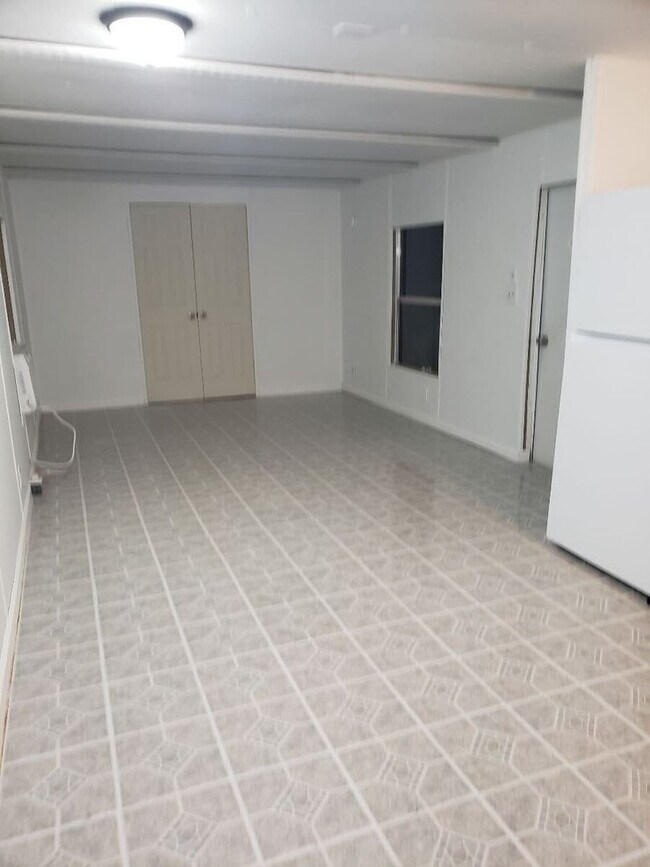 Foto del edificio - SECTION 8 VOUCHER HOLDERS APPLY NOW! 2 Bed...