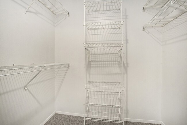 Building Photo - Pine Knoll Apartments