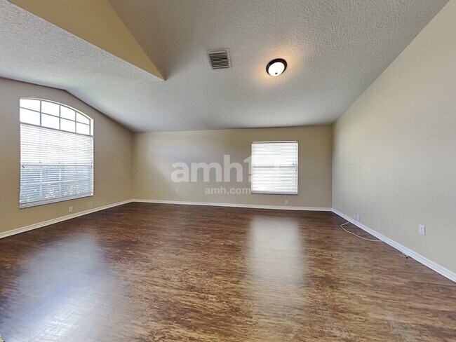 Foto del edificio - 14541 Weeping Elm Drive