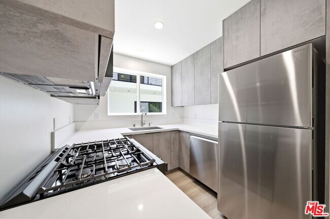 Foto del edificio - 333 6th Ave